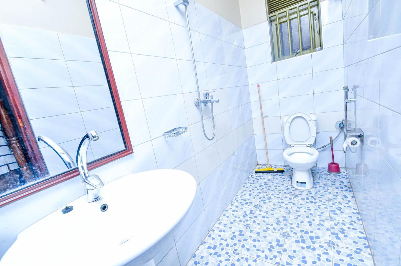 Peace Of Mind Suites Εντέμπε Εξωτερικό φωτογραφία
