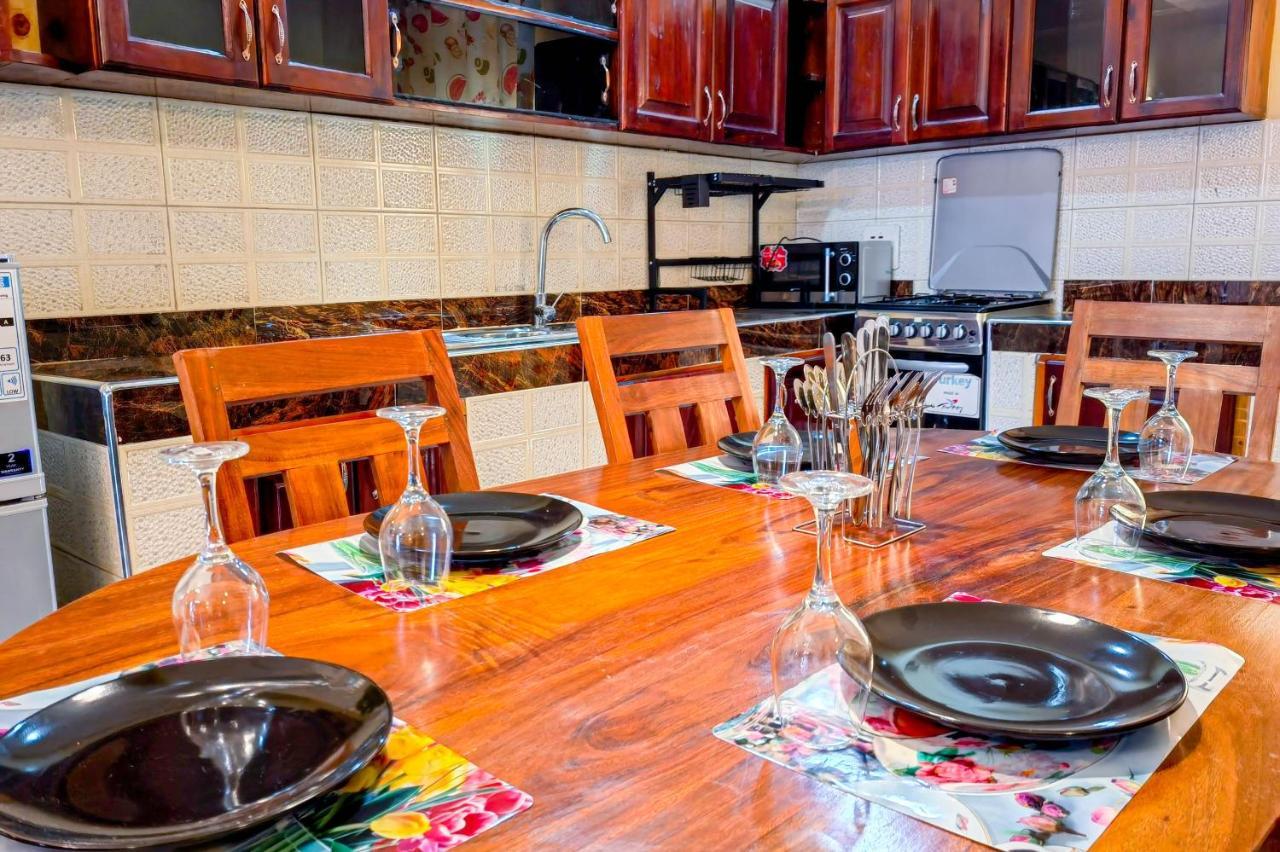 Peace Of Mind Suites Εντέμπε Εξωτερικό φωτογραφία