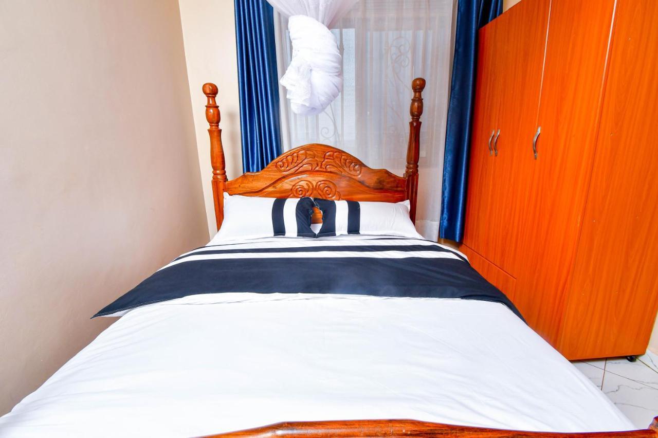 Peace Of Mind Suites Εντέμπε Εξωτερικό φωτογραφία