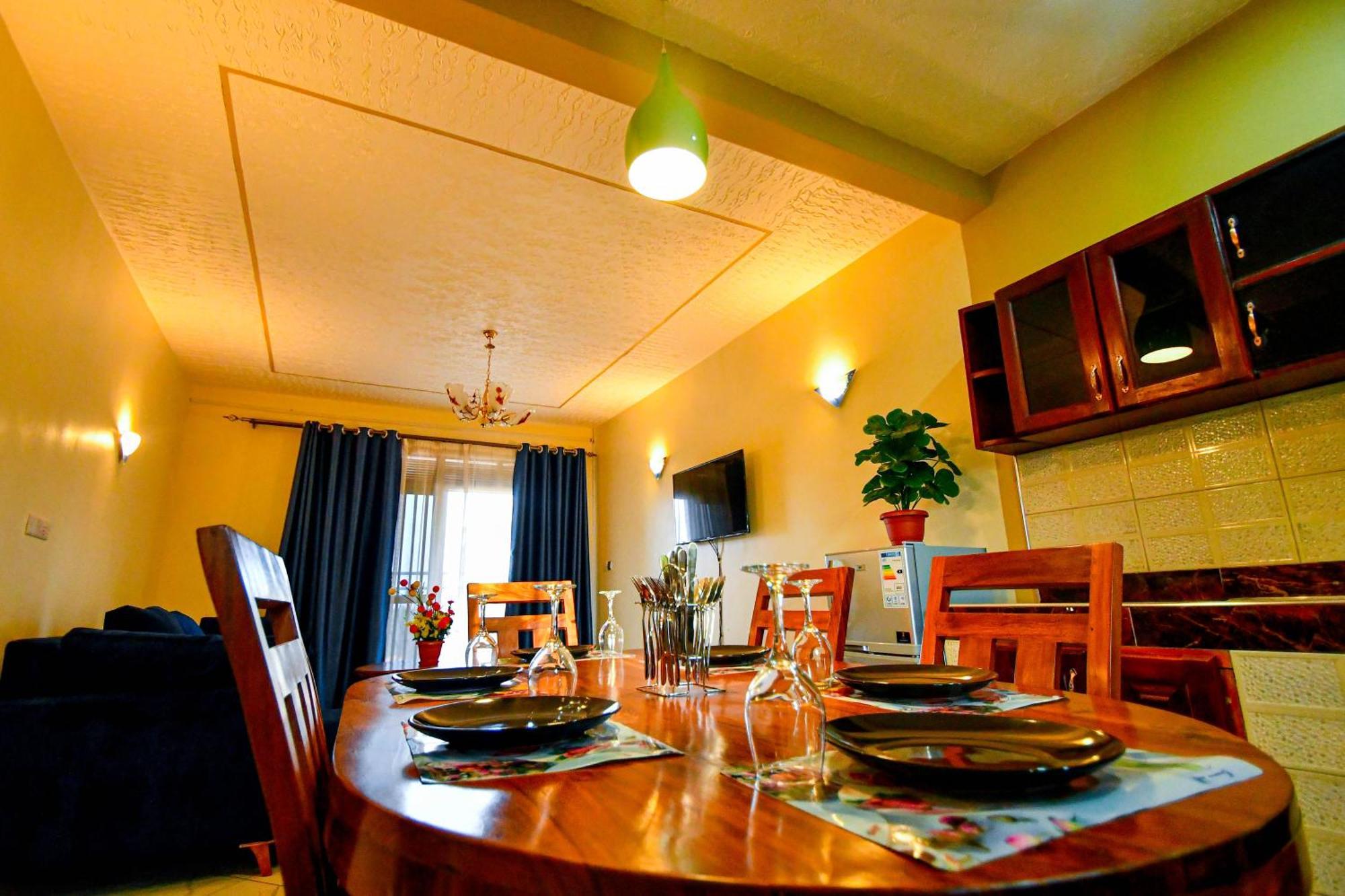 Peace Of Mind Suites Εντέμπε Εξωτερικό φωτογραφία